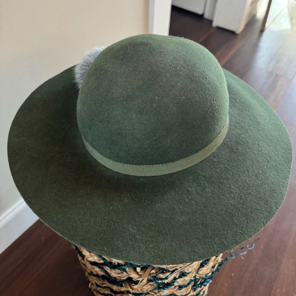 Anthropologie • Santelli Francesca Floppy Wool Hat Moss Green w/ Pompom